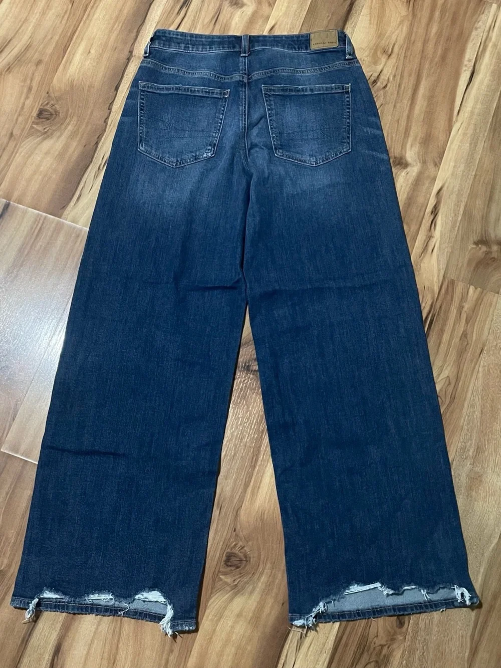 AE Low Rise Baggy Wide Leg Dreamy Drape Stretch Denim Jeans Raw Hem Sz 2